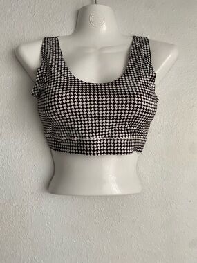 Ann Klein Black and White Houndstooth crop top - sports bra